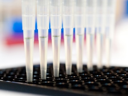 Pipettes and well plates - 547x410 Pipettes and well plates