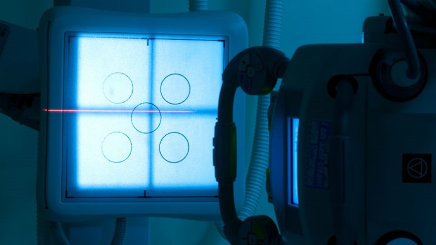 Radiotherapy and imaging for Studying and Training Radiotherapy machine